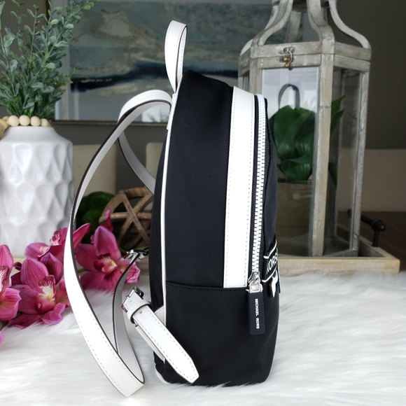 🌺NWT Michael Kors MD Kenly Sport backpack black - Picture 4 of 8